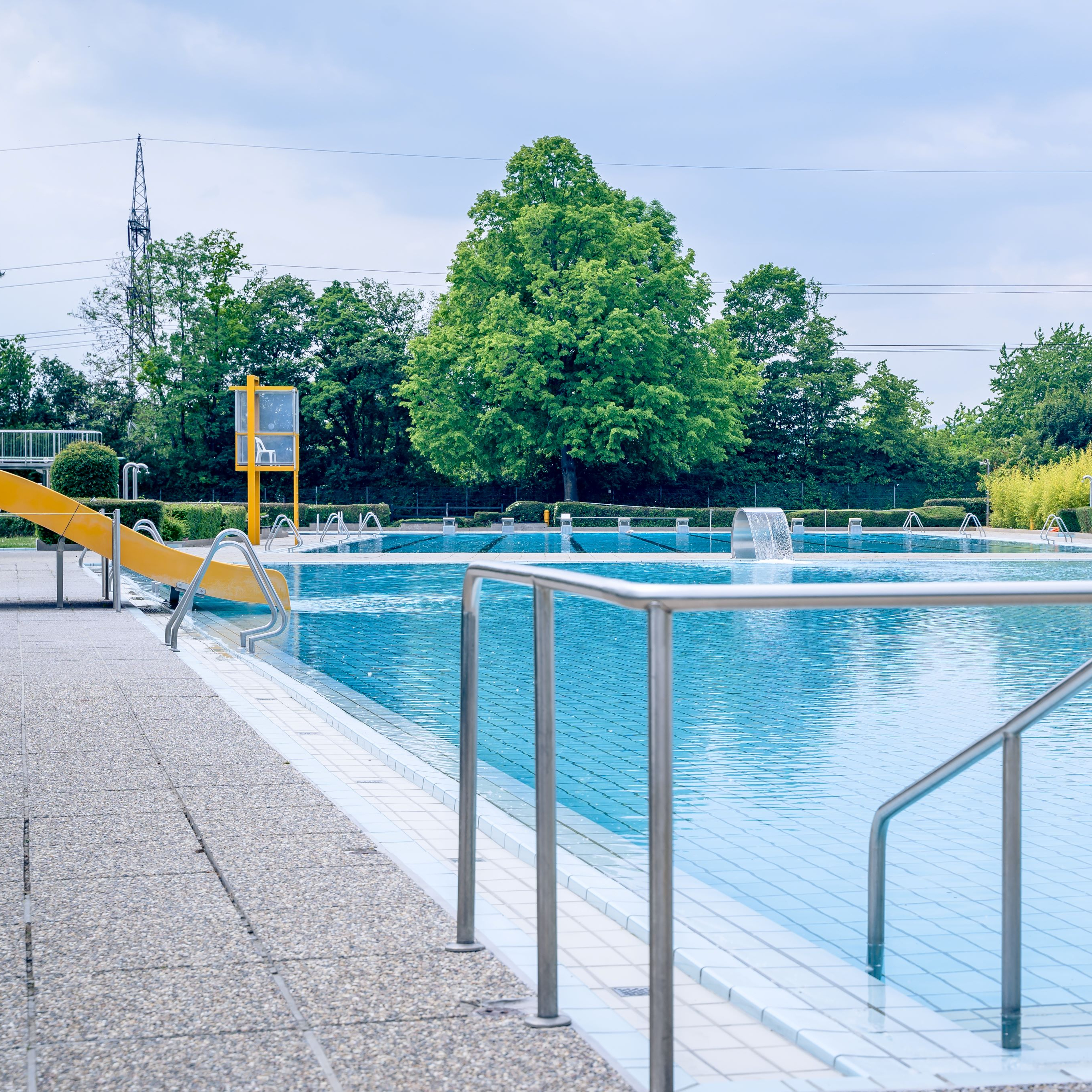 Hundeschwimmen im Freibad Kallebad Gallery 6